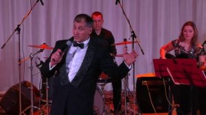 Улица, улица.