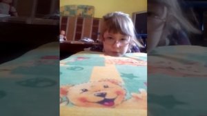 Шпагат на кровати