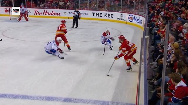 Flames' Joel Farabee Wires One Home To Break The Ice vs. Canadiens