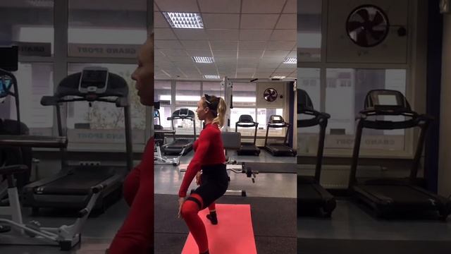 Гибкое тело. Часть 1. Как сесть на шпагат смотреть онлайн