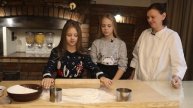 Cooking show. Приготування пампухів. Ангеліна Панько і Орися Волівендр. КАДРИКИ
