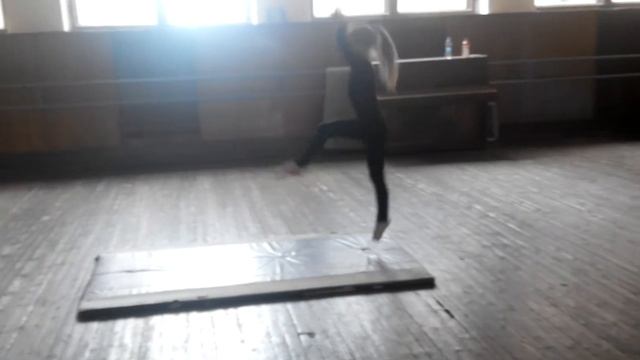 18.06.17 Первое маховое Юли. Колесо без рук. Тренер: Даяна Ерёмина смотреть онлайн