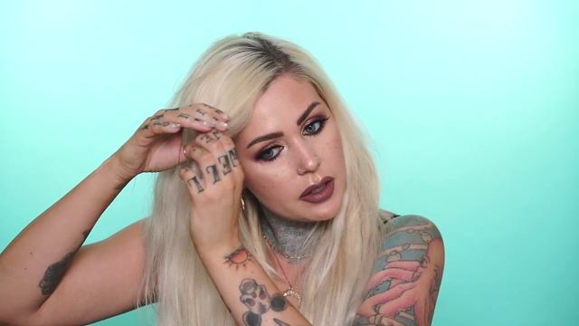 EASY Summer Beach Waves Hair Tutorial | Kristen Leanne смотреть онлайн