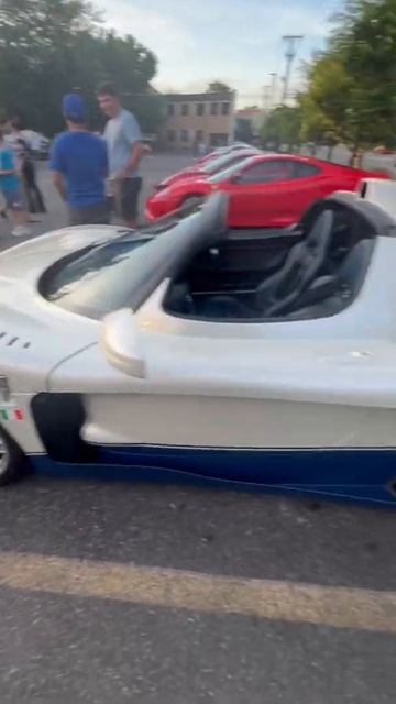 The Legendary Maserati Mc12 #shorts смотреть онлайн