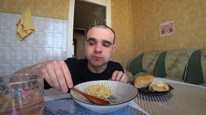МУКБАНГ ДРУГАЯ ВЕРСИЯ - СПАГЕТТИ / СОУС / САРДЕЛЬКИ / ХЛЕБ С МАСЛОМ / EATING MUKBANG ASMR АСМР