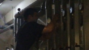 Замена кранов под давлением, отопление