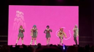 MORE MORE JUMP! dance