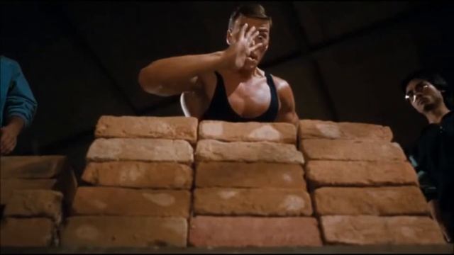 КРОВАВЫЙ СПОРТ смотреть онлайн