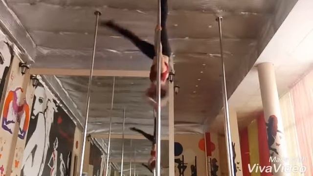 Переворот на пилоне - Аня смотреть онлайн