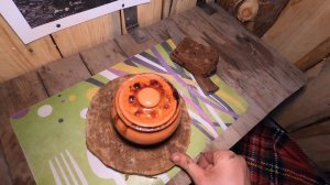 Жизнь в лесной землянке. Готовлю жаркое в горшочках