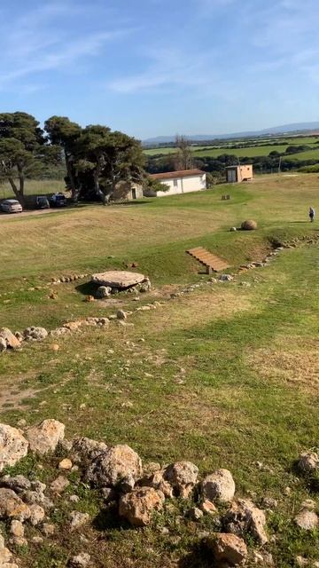 Monte d’Accodi - In cima al tempio a ziqqurat - 3200-2800a.c. смотреть онлайн