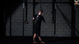 Боковая растяжка в петлях TRX