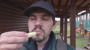 ВЛОГ УЛИЧНЫЙ ОБЖОР НА СЛАДКИЕ КУКУРУЗНЫЕ ПАЛОЧКИ ''КУЗЯ ЛАКОМКИН''