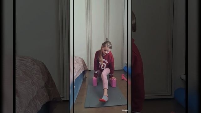 Как сесть на продольний шпагат. смотреть онлайн