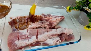 Свиные ребрышки - весь секрет в маринаде.