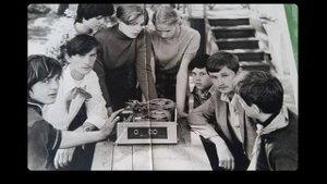 Как много девушек в мире.