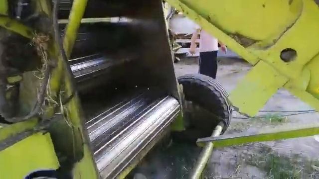 Пресс подборщик Claas Rollant 250 ROTO CUT смотреть онлайн