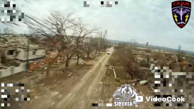 Перехват вражеских машин на дорогах операторами оптоволоконных дронов на одном из направлений !!!