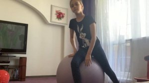 Как научиться садиться на шпагат???