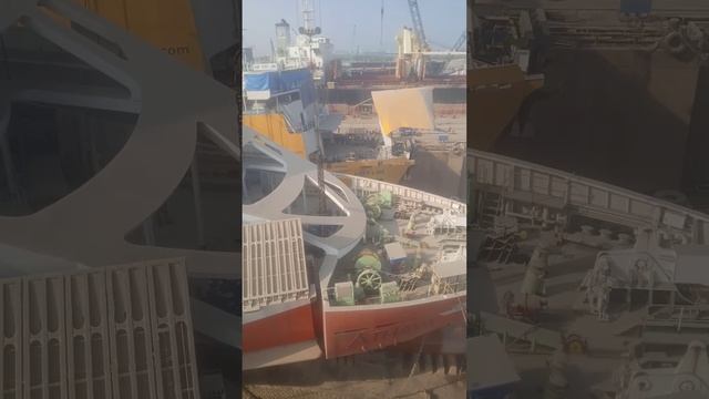 Loading Rantai Jangkar..#pedestal #ship #crane #craneportal #jibcrane #shipping #kapal #very смотреть онлайн