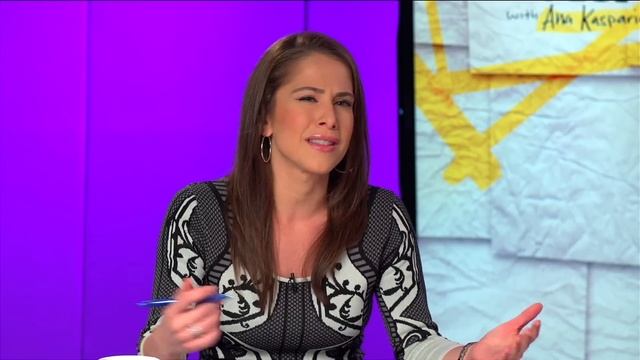 Woman Punched By Man on Russian TV Show (Warning: Disturbing Video) смотреть онлайн