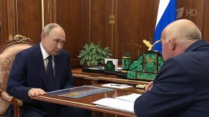 Владимир Путин встретился с губернатором Костромской области Сергеем Ситниковым