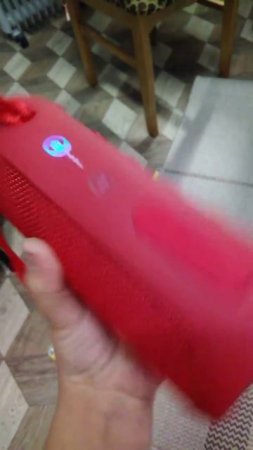 Как играет колонка