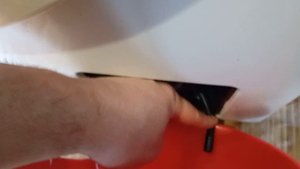 Чистим дренаж на стиральной машинке,на примере Samsung.mp4
