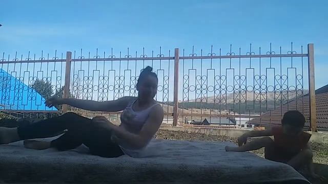 Занимаемся акробатикой дома смотреть онлайн