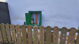 Зимняя атмосфера в трансильванской деревне | Снежинки и мирная сельская жизнь.