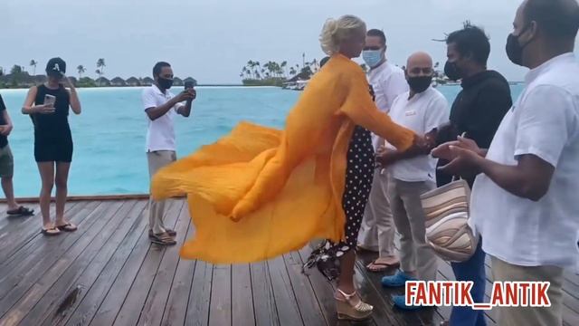 Волочкова покинула Мальдивы. смотреть онлайн