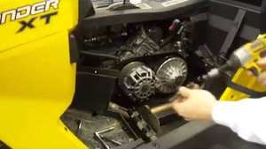 BRP can-am commander 800-1000 clutch removal disassembly