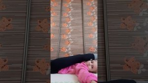 Как научиться делать шпагат😀😀😀😀😀😀😶