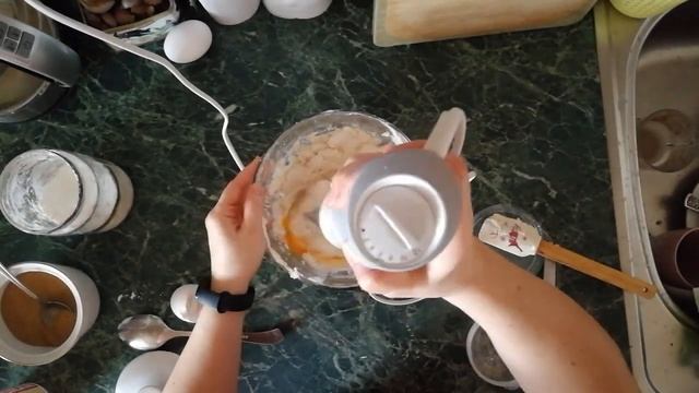 ТВОРОЖНЫЙ ЧИЗКЕЙК-ЗАПЕКАНКА С ЯГОДАМИ И СОУСОМ