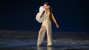 Песня "Белая река" 
Слова и музыка Жанна Колмагорова