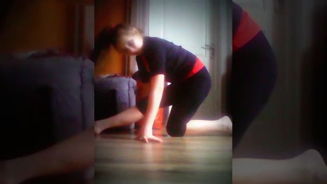 Шпагат за 5 минут!Это чудо!! смотреть онлайн