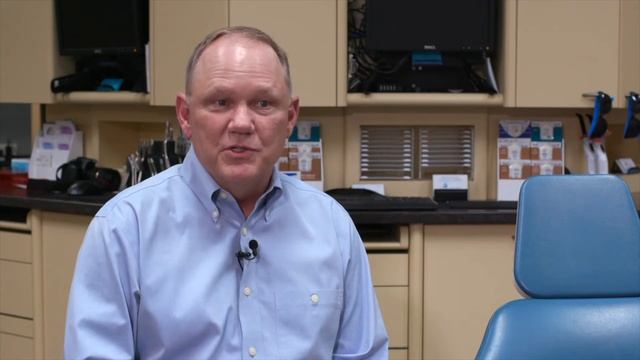 Ortomat Herpola: Dr. Mark Coreilin kokemukset Symetri Clear -kiinnikkeestä