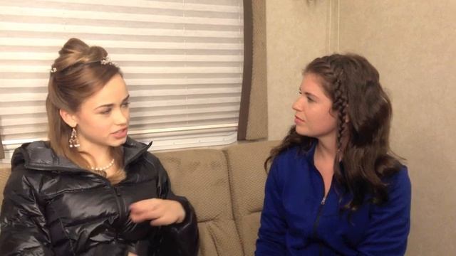 JOBS IN SHOWBIZ Hosted by Olivia **ROSE WILLIAMS** смотреть онлайн