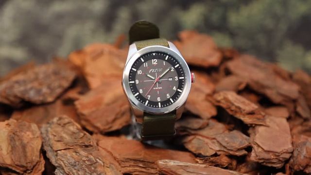 Armitron Adventure- Solar- Powered Analog Watch with Green Nylon Slip-Thru Strap смотреть онлайн