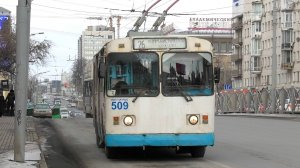 Троллейбус Екатеринбурга ЗиУ-682Г [Г00] №509 маршрут №26 на остановке "Проспект Ленина"
