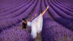 "Танец балерины под луной". Музыка, текст, вокал: Людмила Ломаева. Аранжировка: Олег  Лебедев.