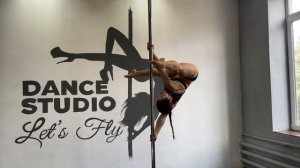 Связки месяца pole dance для продвинутого уровня А1. Октябрь 2021