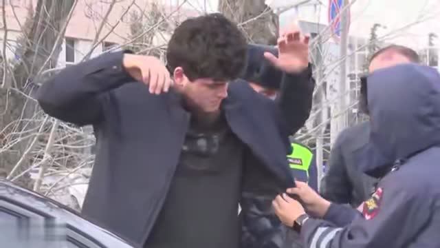 ОЧЕНЬ @ПАСНАЯ БМВ С ПОДДЕЛЬНЫМИ НОМЕРАМИ смотреть онлайн