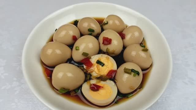 МАРИНОВАННЫЕ ЯЙЦА По-Корейски В Соевом Соусе ❗ Простой Рецепт Вкусной Закуски Из Перепелиных яиц!