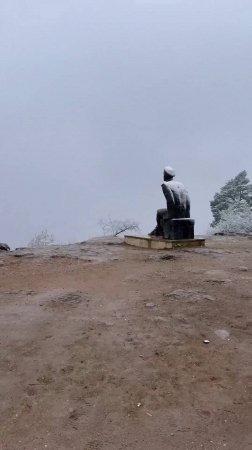 А Лермонтову Эльбрус то не видно в такую погоду