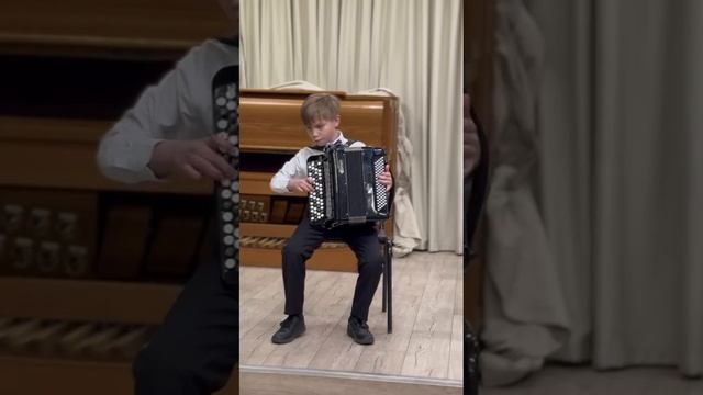 Кузнецов Дима. "Камаринская"