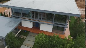 Продаётся Фахверк с плоской крышей на Новорижском шоссе. Загородный дом в лесу. RIGA 300