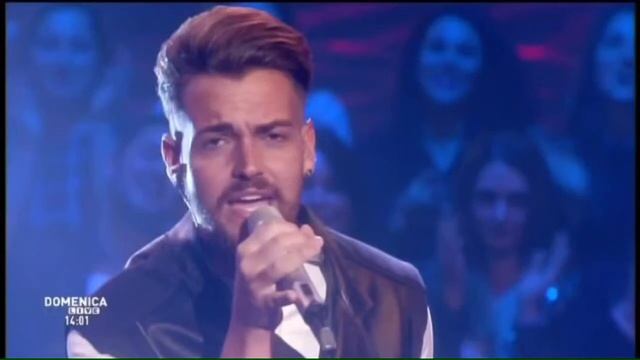 Valerio Scanu scambiato per Marco Carta non la prende bene смотреть онлайн