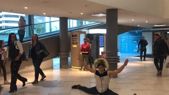 Estonian Logan Paul смотреть онлайн