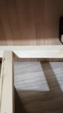 Выдвижной и парящий полок в бане.